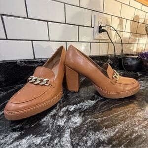 Naturalizer Tan Chain-Trim Block Heel Loafers
